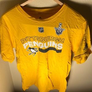 NHL Adidas Mens Pittsburgh Penguins Stanley Cup Playoffs 2018 Tee Color Yellow